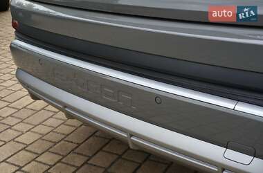 Внедорожник / Кроссовер Audi Q4 e-tron 2025 в 