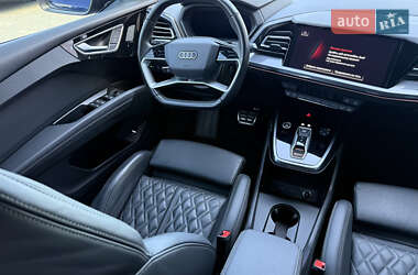 Внедорожник / Кроссовер Audi Q4 e-tron 2023 в 