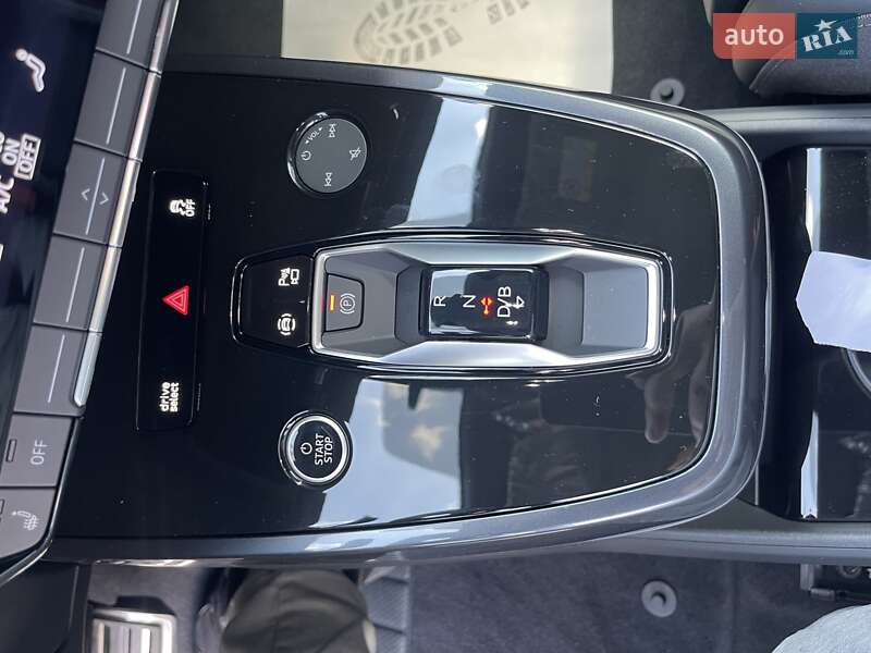 Позашляховик / Кросовер Audi Q4 e-tron 2025 в Києві