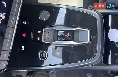 Внедорожник / Кроссовер Audi Q4 e-tron 2025 в 