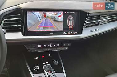 Внедорожник / Кроссовер Audi Q4 e-tron 2023 в 