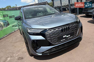 Внедорожник / Кроссовер Audi Q4 e-tron 2024 в 