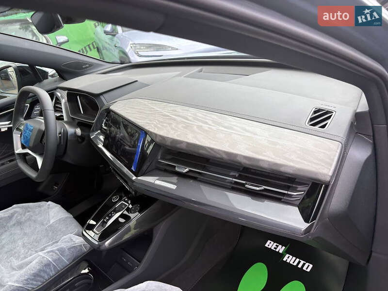 Внедорожник / Кроссовер Audi Q4 e-tron 2024 в Киеве