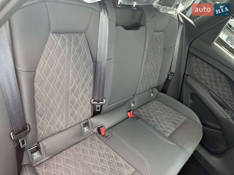 Внедорожник / Кроссовер Audi Q4 e-tron 2024 в Киеве