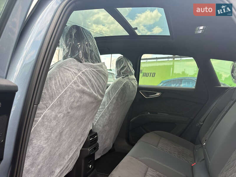 Внедорожник / Кроссовер Audi Q4 e-tron 2024 в Киеве