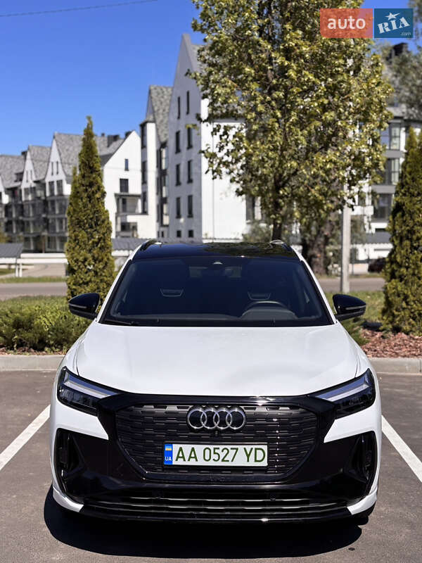 Внедорожник / Кроссовер Audi Q4 e-tron 2023 в Киеве