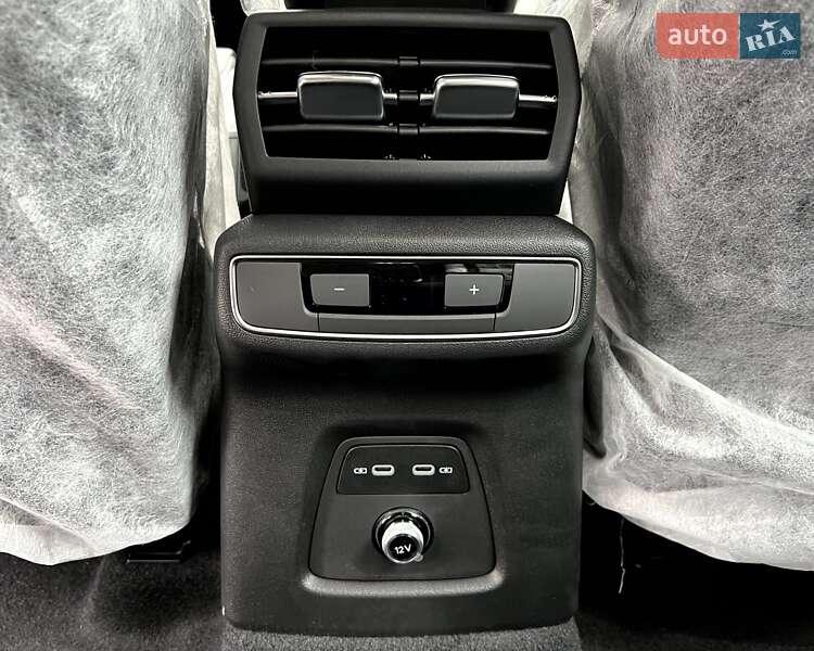 Внедорожник / Кроссовер Audi Q4 e-tron 2025 в Киеве