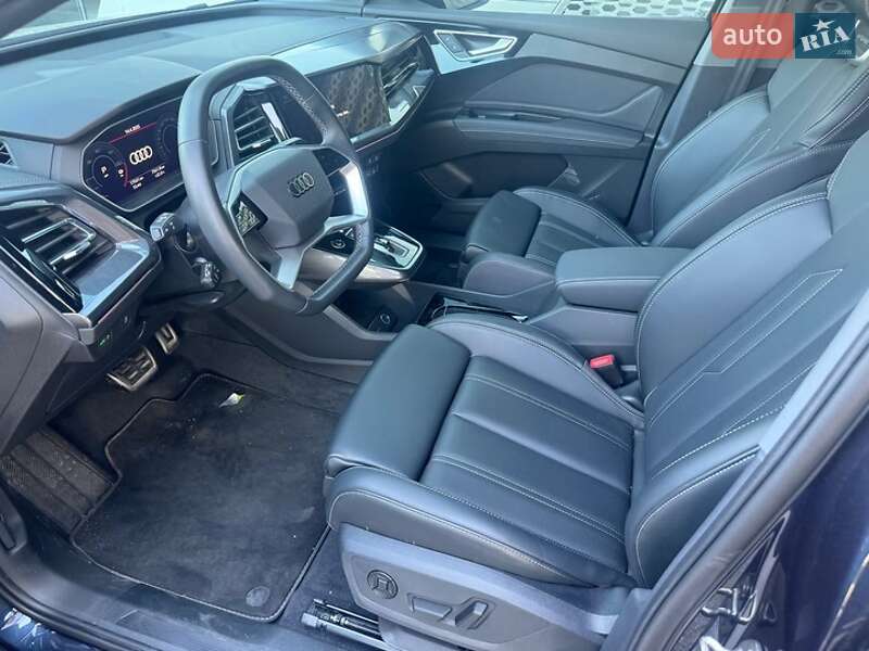 Внедорожник / Кроссовер Audi Q4 e-tron 2024 в Мукачево