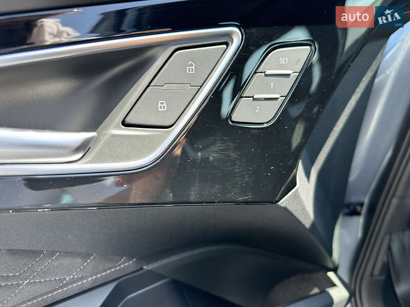 Внедорожник / Кроссовер Audi Q4 e-tron 2025 в Ивано-Франковске