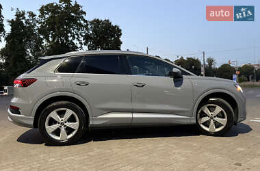 Внедорожник / Кроссовер Audi Q4 e-tron 2023 в 