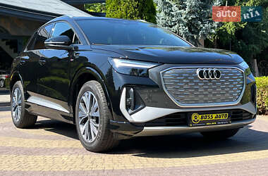 Внедорожник / Кроссовер Audi Q4 e-tron 2022 в 