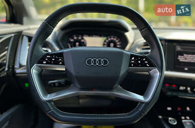 Внедорожник / Кроссовер Audi Q4 e-tron 2022 в 