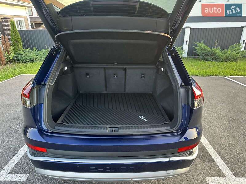 Внедорожник / Кроссовер Audi Q4 e-tron 2023 в Киеве