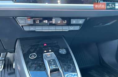 Позашляховик / Кросовер Audi Q4 e-tron 2023 в 