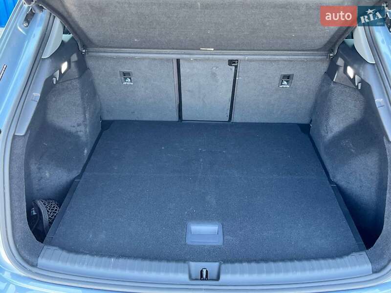 Внедорожник / Кроссовер Audi Q4 e-tron 2023 в Киеве