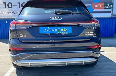 Внедорожник / Кроссовер Audi Q4 e-tron 2024 в 