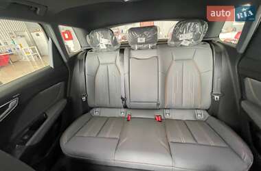 Внедорожник / Кроссовер Audi Q4 e-tron 2025 в 