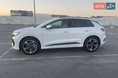 Внедорожник / Кроссовер Audi Q4 e-tron 2024 в 