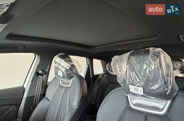 Позашляховик / Кросовер Audi Q4 e-tron 2025 в 