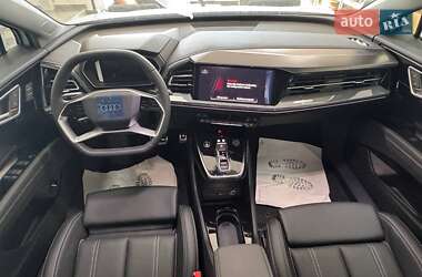 Позашляховик / Кросовер Audi Q4 e-tron 2025 в 