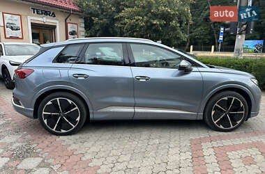 Внедорожник / Кроссовер Audi Q4 e-tron 2023 в 