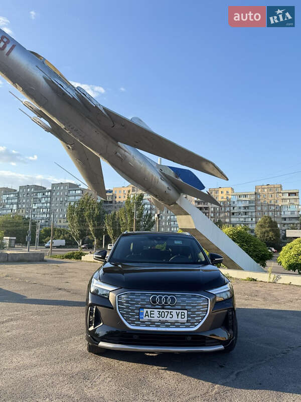 Audi Q4 e-tron 2023