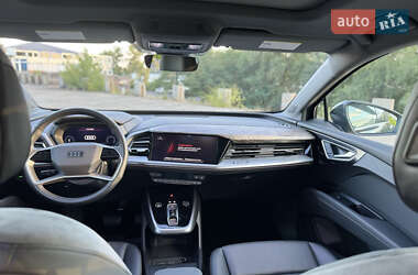 Внедорожник / Кроссовер Audi Q4 e-tron 2023 в 