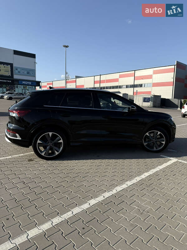 Внедорожник / Кроссовер Audi Q4 e-tron 2021 в Киеве