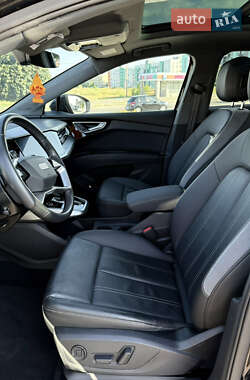 Внедорожник / Кроссовер Audi Q4 e-tron 2021 в Киеве