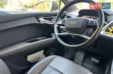 Внедорожник / Кроссовер Audi Q4 e-tron 2022 в 