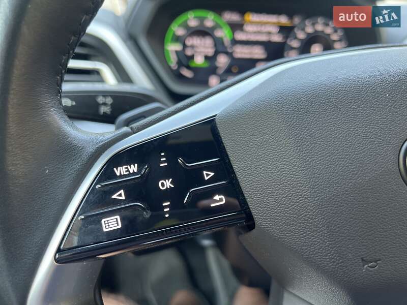 Позашляховик / Кросовер Audi Q4 e-tron 2022 в Дніпрі