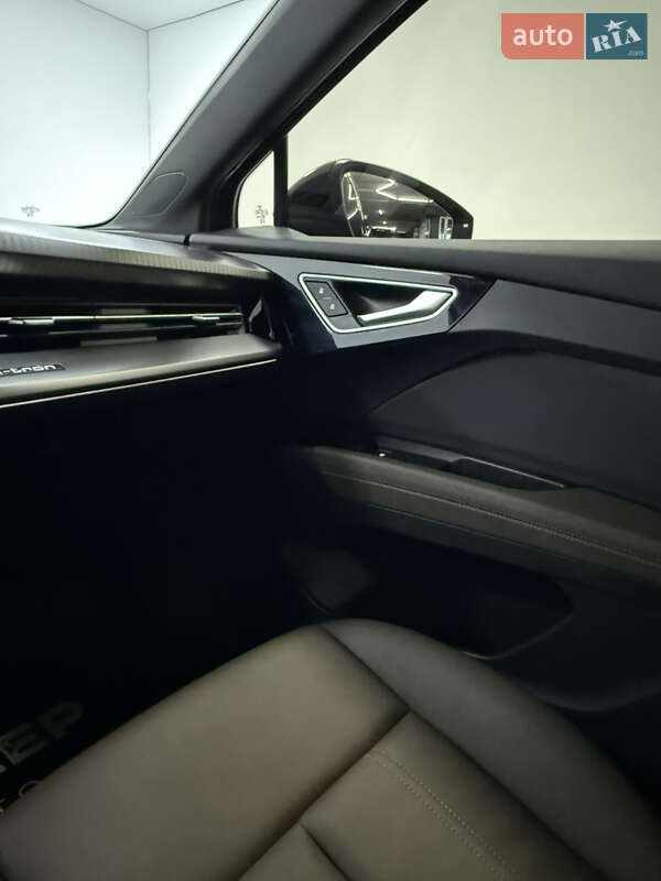 Позашляховик / Кросовер Audi Q4 e-tron 2023 в Одесі