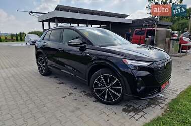 Позашляховик / Кросовер Audi Q4 e-tron 2022 в Львові