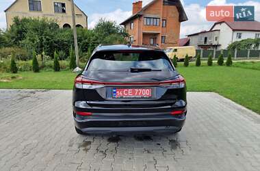 Позашляховик / Кросовер Audi Q4 e-tron 2022 в 