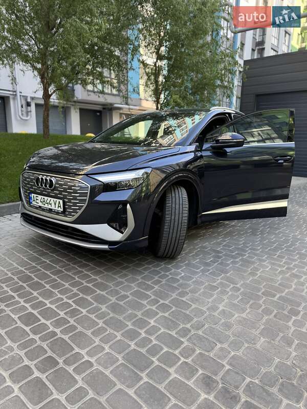 Внедорожник / Кроссовер Audi Q4 e-tron 2023 в Днепре