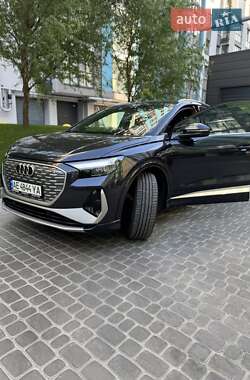 Внедорожник / Кроссовер Audi Q4 e-tron 2023 в 