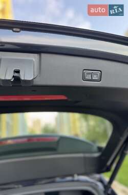 Внедорожник / Кроссовер Audi Q4 e-tron 2023 в 