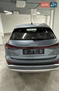 Внедорожник / Кроссовер Audi Q4 e-tron 2023 в 