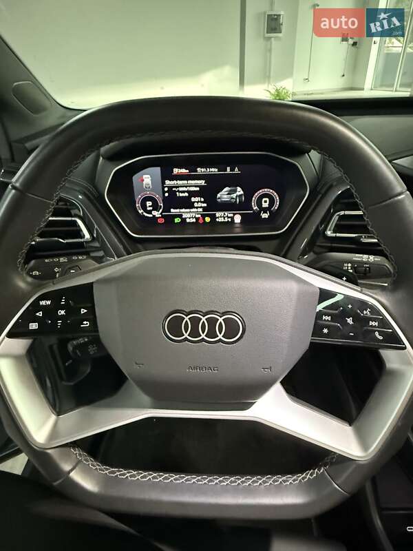 Внедорожник / Кроссовер Audi Q4 e-tron 2024 в Черновцах