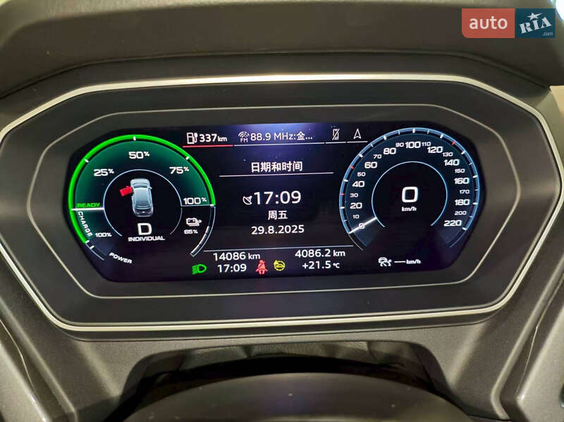 Внедорожник / Кроссовер Audi Q4 e-tron 2024 в Киеве