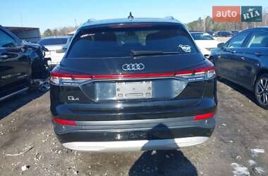 Внедорожник / Кроссовер Audi Q4 e-tron 2022 в 