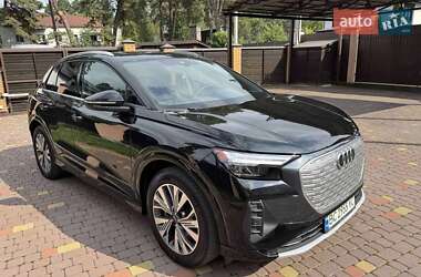 Внедорожник / Кроссовер Audi Q4 e-tron 2023 в 