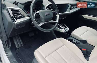 Внедорожник / Кроссовер Audi Q4 e-tron 2023 в 