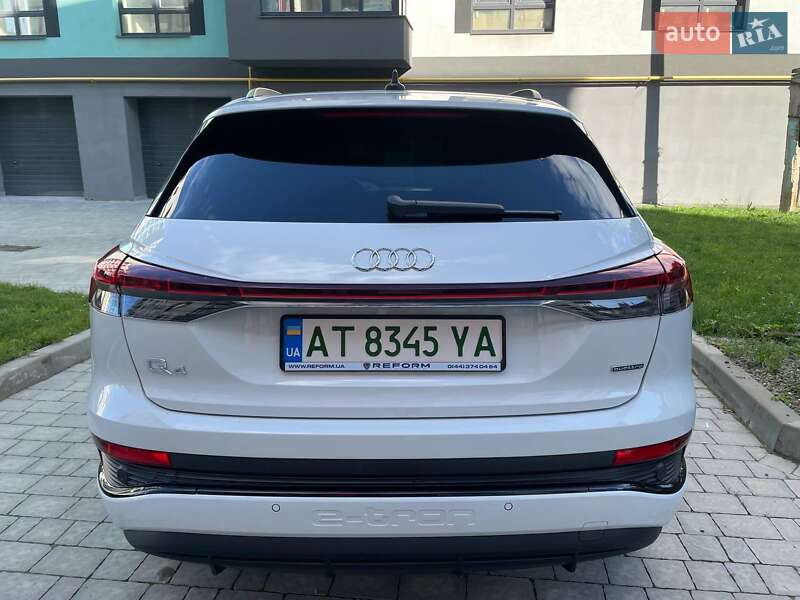 Позашляховик / Кросовер Audi Q4 e-tron 2023 в Івано-Франківську