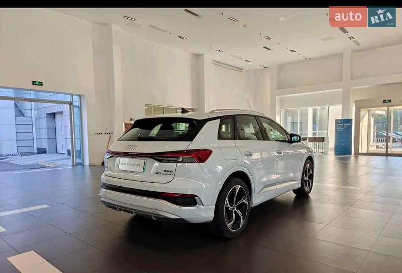 Внедорожник / Кроссовер Audi Q4 e-tron 2023 в Киеве