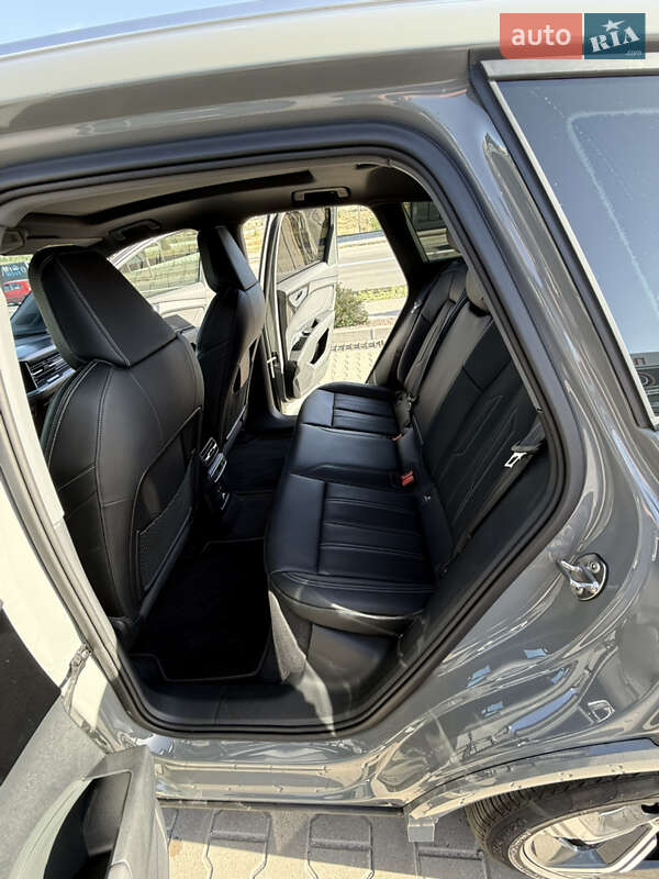 Позашляховик / Кросовер Audi Q4 e-tron 2024 в Києві