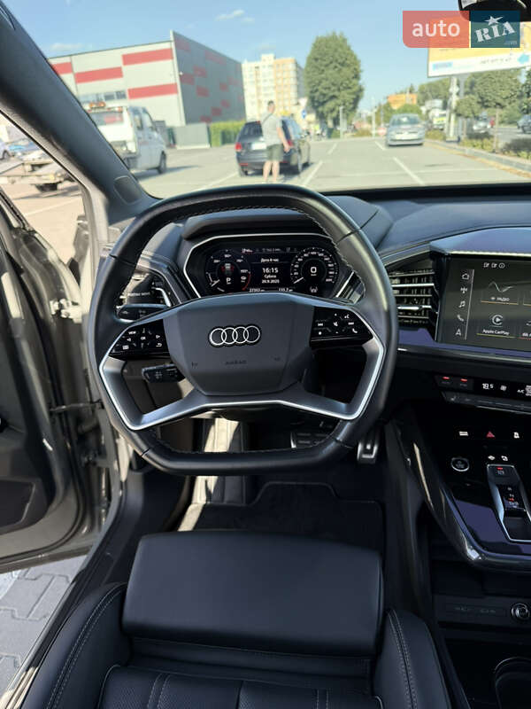 Позашляховик / Кросовер Audi Q4 e-tron 2024 в Києві