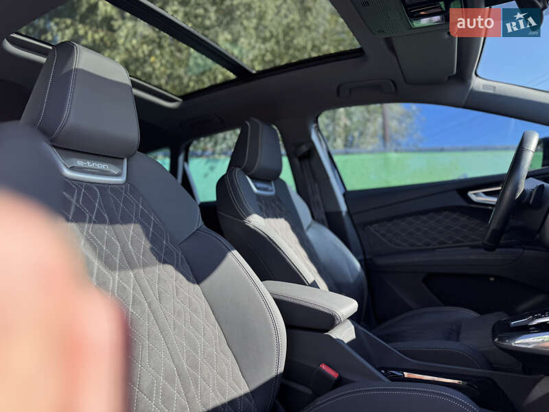 Внедорожник / Кроссовер Audi Q4 e-tron 2023 в Киеве