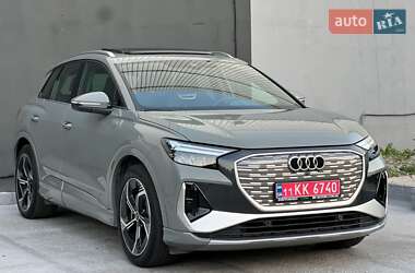 Позашляховик / Кросовер Audi Q4 e-tron 2022 в 