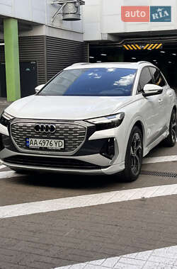 Внедорожник / Кроссовер Audi Q4 e-tron 2024 в 